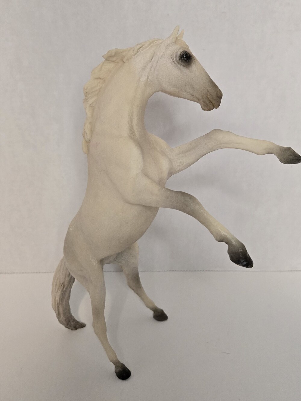 Peter Stone #9671 Rearing White Gray Horse, Trouble Mold, C. Hess 1996